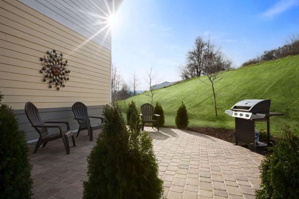 Days Inn & Suites Altoona (Bellwood)